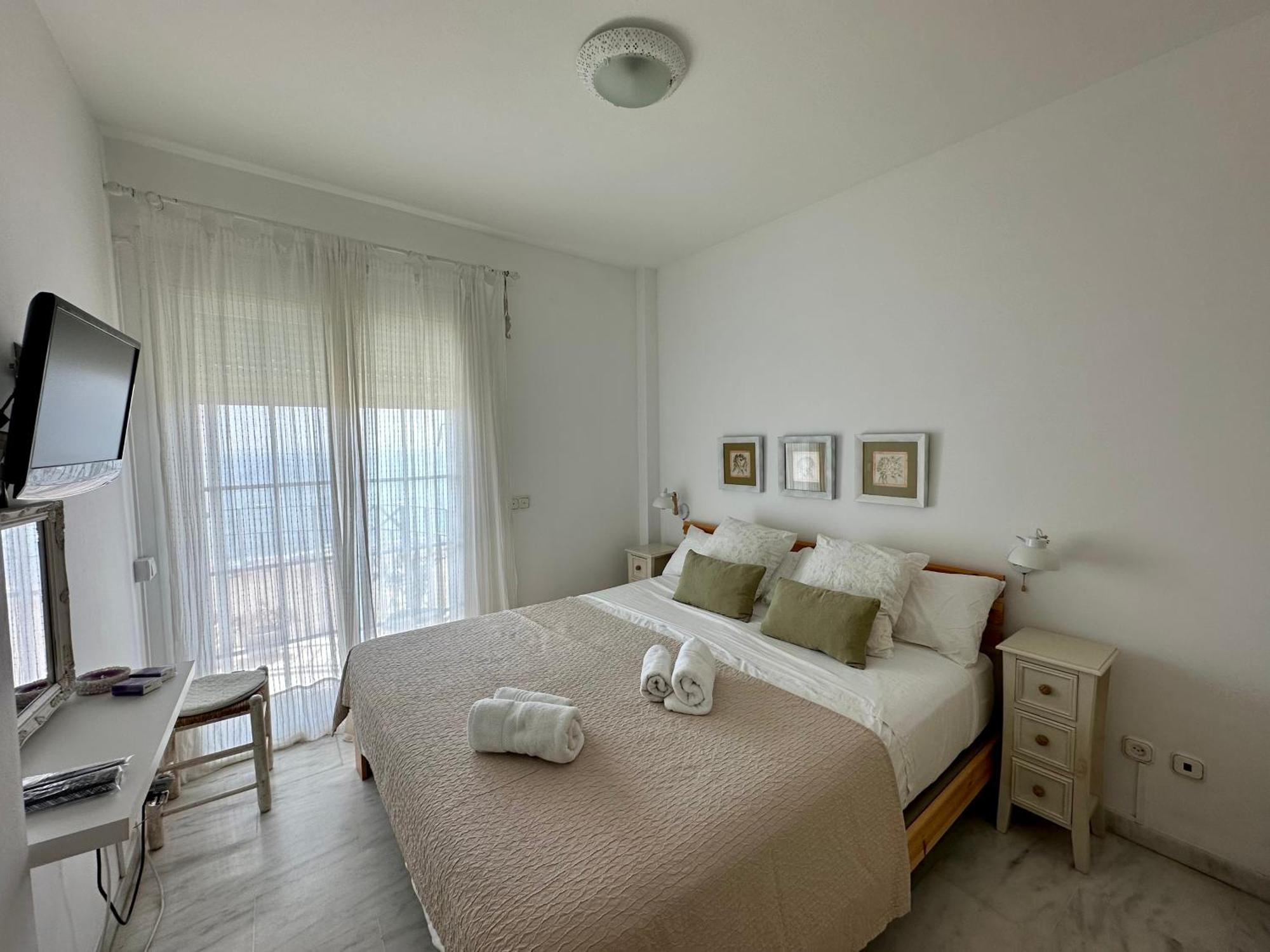 Pepe Beach Vista Al Mar Apartment Estepona Eksteriør billede
